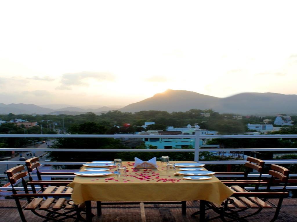 Hotel Mahima Palace Udaipur Dış mekan fotoğraf